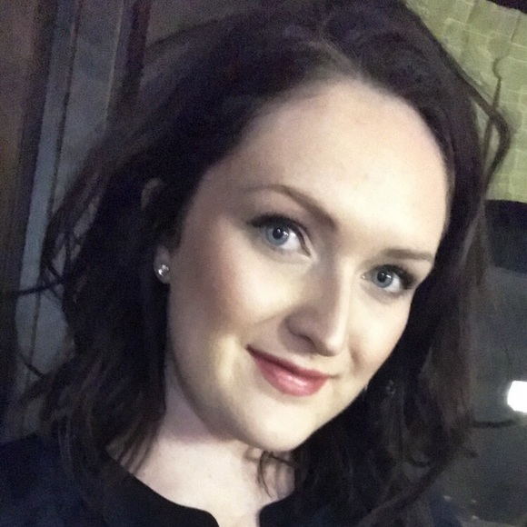 Meet your Posher, Nathalie - Picture 1 of 1